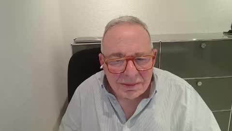 martin_1947 online show from January 2026 09:40:02 PM