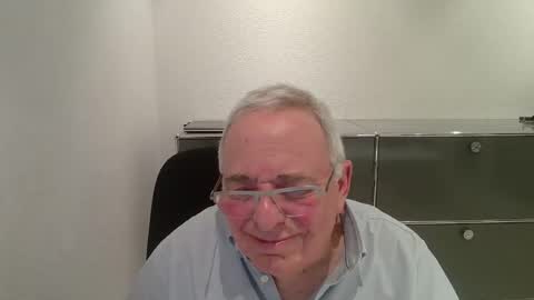 martin_1947 online show from February 2026 08:49:02 PM