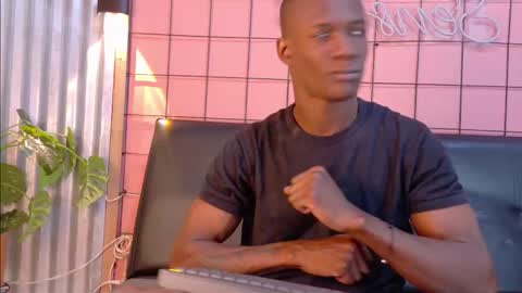 Martin online show from October 2025 01:24:02 AM