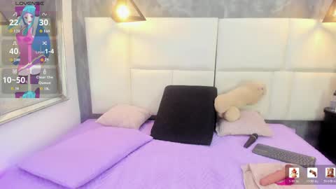 Martina  online show from April 2026 12:43:01 PM