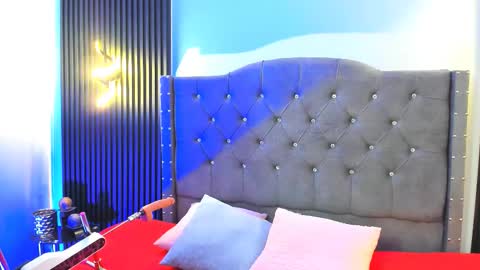   MARTINA   online show from October 2025 12:17:02 PM