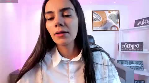 Snapshot of martina_mancinii chatting on June 2026 11:27:01 AM Martina online show from June 2026 11:27:01 AM