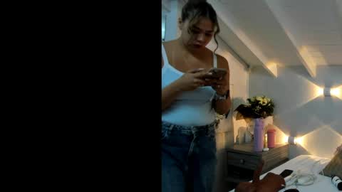 martina mIIler online show from April 2026 01:01:01 PM