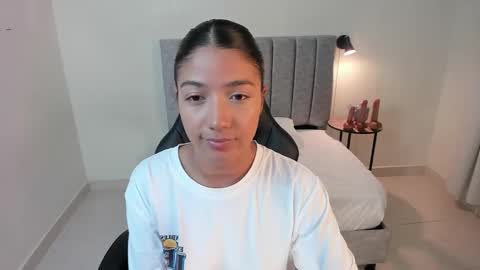Snapshot of martina_monst chatting on October 2025 02:34:01 AM martina Monst online show from October 2025 02:34:01 AM