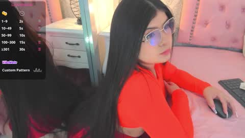 Snapshot of martina_rivera_ chatting on November 2025 12:00:02 PM Martina online show from November 2025 12:00:02 PM