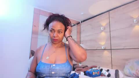 martina touss  online show from April 2026 12:53:02 PM