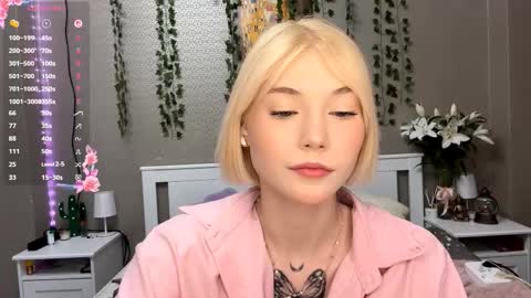 Lisa online show from February 2026 12:02:02 PM