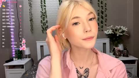 Lisa online show from February 2026 01:18:01 PM