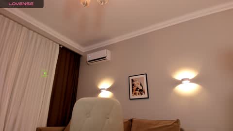 Mary online show from December 2024 05:42:01 PM