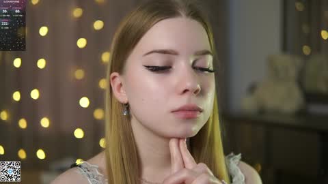 Snapshot of mary_hope_u chatting on January 2025 09:05:01 AM Mary online show from January 2025 09:05:01 AM