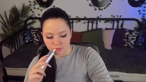 Snapshot of maryamie chatting on February 2025 03:02:02 AM Hello Ill be waiting for you Tue Wed Thu Fri 3am-10am Sun 3am-5pm GMT online show from February 2025 03:02:02 AM