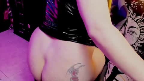 Maryan online show from December 2025 09:38:01 AM