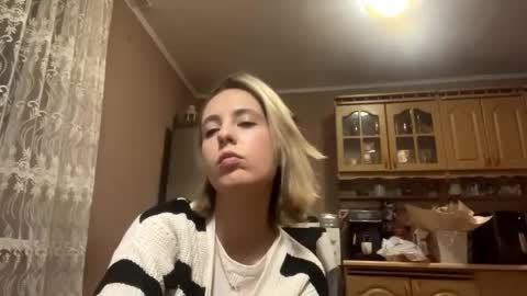 Tessa  online show from February 2026 06:19:01 PM