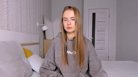 Mari online show from November 2025 06:58:02 AM