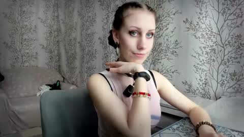 Snapshot of marylou_ chatting on February 2026 07:35:02 AM Mary Lou online show from February 2026 07:35:02 AM