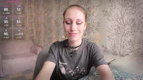 Snapshot of marylou_ chatting on May 2026 05:45:02 AM Mary Lou online show from May 2026 05:45:02 AM