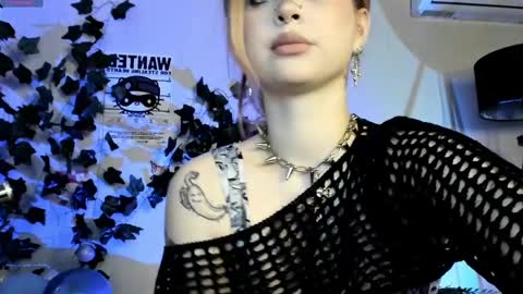 Mary x online show from February 2025 02:47:02 AM