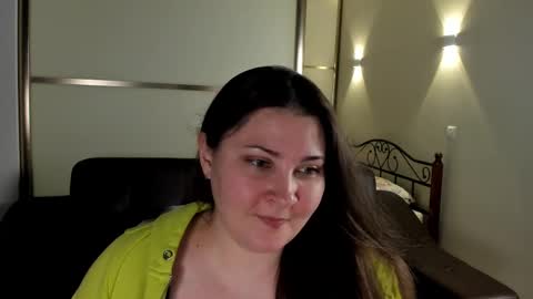 Mary online show from February 2025 06:44:01 PM