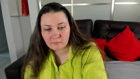 Mary online show from September 2025 10:04:02 AM