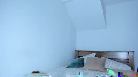 Snapshot of marywhitee__ chatting on May 2026 05:18:02 PM Mary online show from May 2026 05:18:02 PM