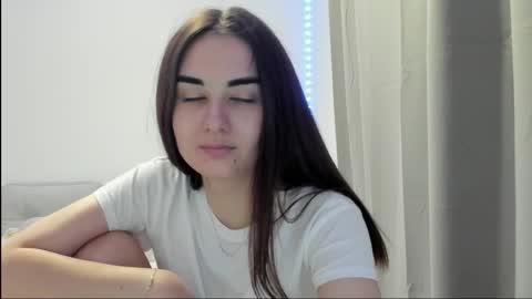 Snapshot of maryy_luv chatting on March 2026 12:13:02 AM Mary online show from March 2026 12:13:02 AM