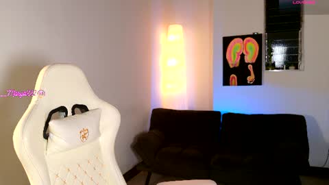 maryybellax online show from August 2026 11:51:02 PM