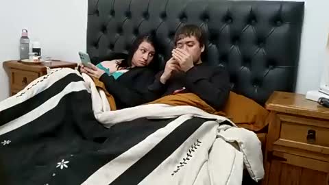 Mary y joni online show from June 2026 02:02:02 AM