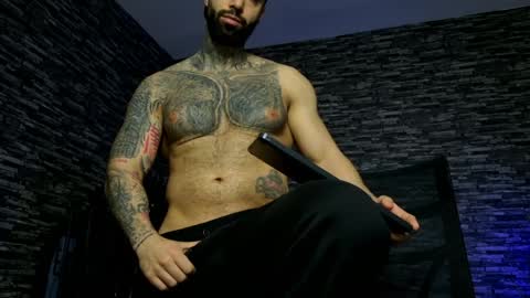 masculineguy69 online show from April 2026 11:13:02 PM