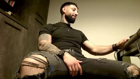 Snapshot of masculineguy69 chatting on May 2026 10:28:01 PM masculineguy69 online show from May 2026 10:28:01 PM