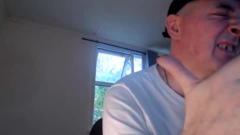 masiolamont online show from November 2025 10:36:01 AM