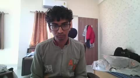 Mask Boy online show from February 2026 04:51:02 AM