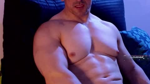 Snapshot of masked_bodybuilder chatting on February 2025 04:32:02 PM masked_bodybuilder online show from February 2025 04:32:02 PM