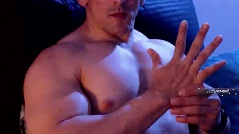 Snapshot of masked_bodybuilder chatting on February 2025 09:18:01 PM masked_bodybuilder online show from February 2025 09:18:01 PM