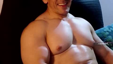 Snapshot of masked_bodybuilder chatting on March 2025 09:11:02 PM masked_bodybuilder online show from March 2025 09:11:02 PM