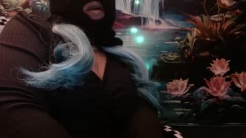 Snapshot of maskedxxxcouple chatting on December 2024 03:21:01 PM MaskedxXxCouple online show from December 2024 03:21:01 PM