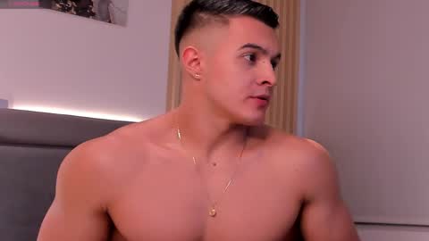 Mason Bennet online show from April 2026 09:45:01 PM