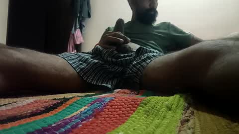 Mass online show from November 2025 06:41:02 PM