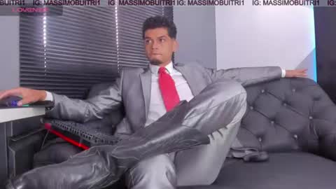 Snapshot of massimo_g chatting on June 2026 01:21:02 PM I am Massimo online show from June 2026 01:21:02 PM