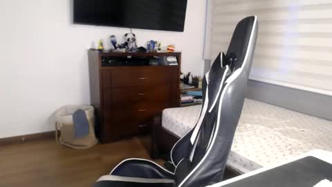 Snapshot of massimo_santino chatting on June 2026 11:10:02 PM Massimo Santino online show from June 2026 11:10:02 PM
