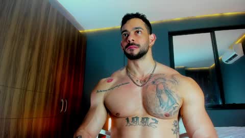 Snapshot of massimo_visconti chatting on April 2026 04:17:01 AM massimo online show from April 2026 04:17:01 AM