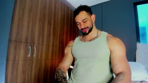 Snapshot of massimo_visconti chatting on April 2026 04:23:01 PM massimo online show from April 2026 04:23:01 PM