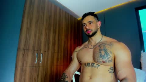 Snapshot of massimo_visconti chatting on April 2026 05:40:01 PM massimo online show from April 2026 05:40:01 PM