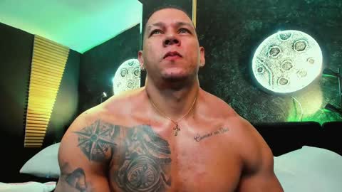 massimowalton2 online show from December 2024 08:29:01 AM