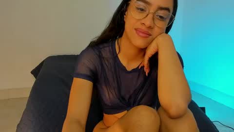 Snapshot of master_and_kami chatting on June 2026 01:34:02 AM Kamila online show from June 2026 01:34:02 AM
