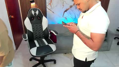 master_javi online show from September 2025 05:53:02 AM