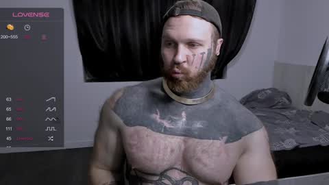 Snapshot of master_oil chatting on December 2024 05:25:01 PM Huge Alex online show from December 2024 05:25:01 PM