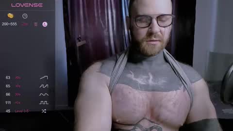 Snapshot of master_oil chatting on February 2025 06:40:01 AM Huge Alex online show from February 2025 06:40:01 AM