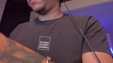 Juan Independent Model online show from October 2025 11:17:02 PM