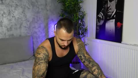 Snapshot of masterkingmuscle chatting on September 2025 09:04:02 PM masterkingmuscle online show from September 2025 09:04:02 PM