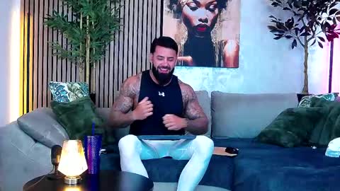 Snapshot of masterkingofmuscle chatting on May 2026 08:01:01 AM masterkingofmuscle online show from May 2026 08:01:01 AM